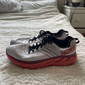 Women’s Clifton 6 Hoka’s size 9